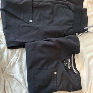 Fabletics scrub set